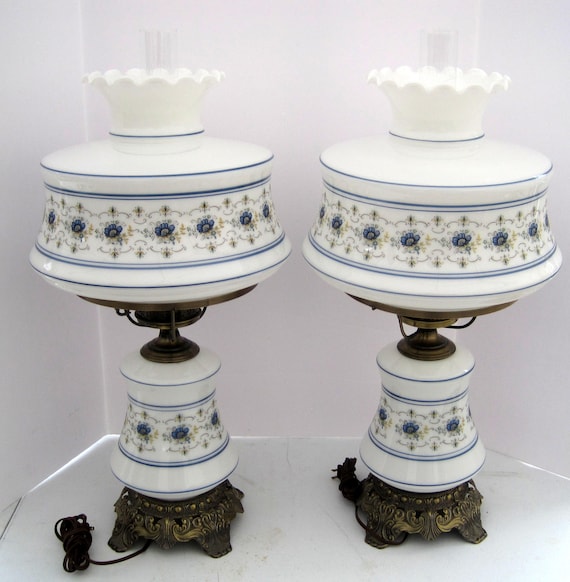 Set of 2 - Vintage Quoizel Abigail Adams 1973 Lamp Blue Flowers