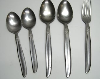 6 Pieces Montgomery Ward Grape MWCO Stainless Flatware Fork Spoons