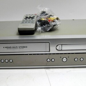 Magnavox MDV540VR/17 Dolby Digital 4 Head Hi-Fi Vcr Vhs Dvd Player Combo w/Remote & AV Cable