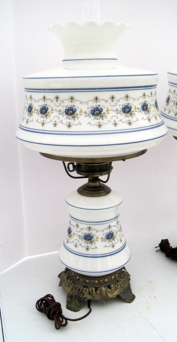 Set of 2 - Vintage Quoizel Abigail Adams 1973 Lamp Blue Flowers