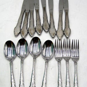 15 Pieces International Stainless Flatware SILHOUETTE Knives, Forks, Soup Spoon