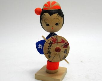 Vintage Japanese Kokeshi Doll handmade Folk Art 4.5”