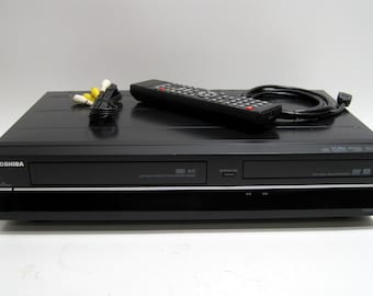 Toshiba DVR620KU Vhs Dvd Recorder Combo Vcr Dubbing Hdmi W/ Remote & AV Cables