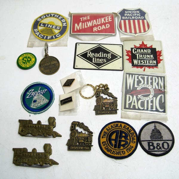 Lote de parches vintage para ferrocarril, viajes, automoción, publicidad, cuchillos, llaveros y alfileres.