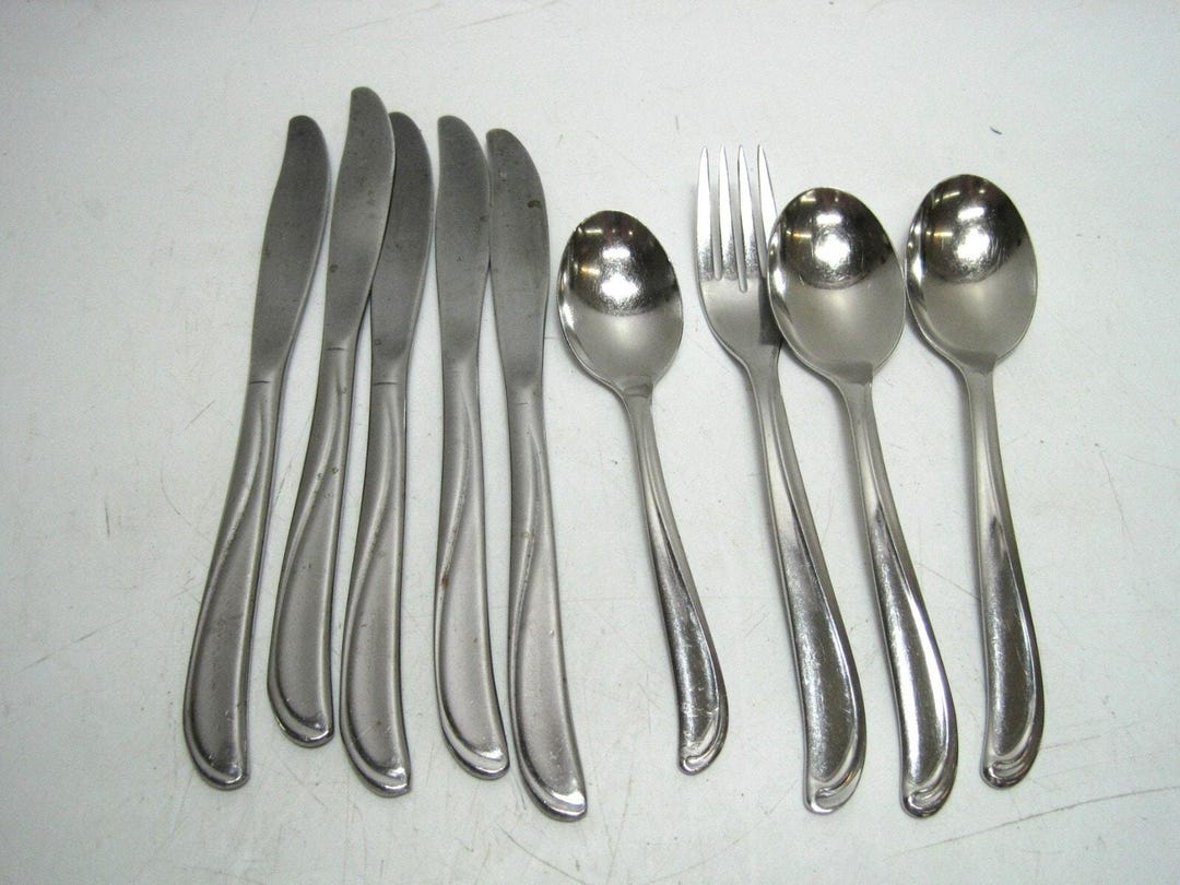 9 Pieces International SEA ISLE Beauty Line Stainless Flatware Spoon ...