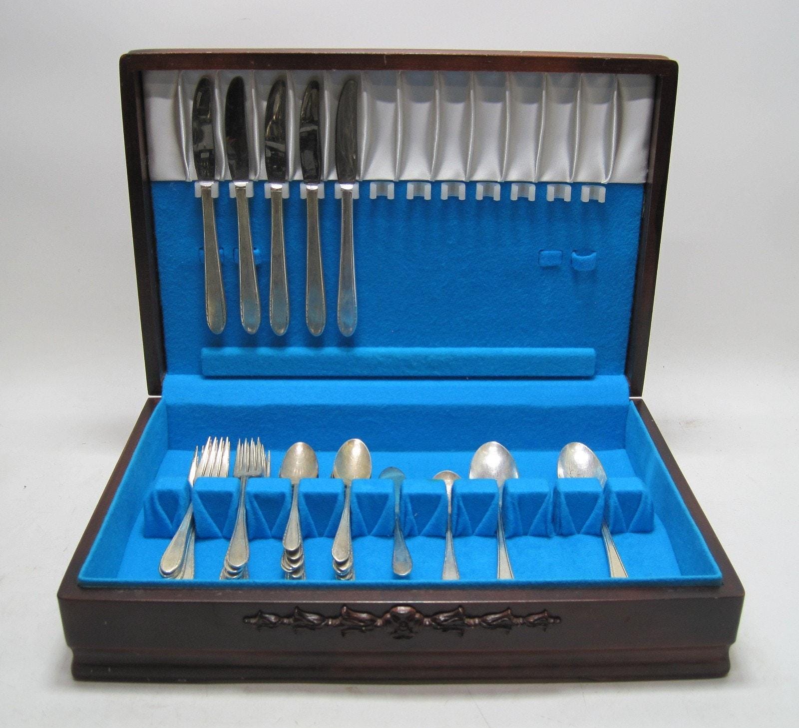 38 Pieces Holmes & Edwards First Lady Silverware Flatware Set W