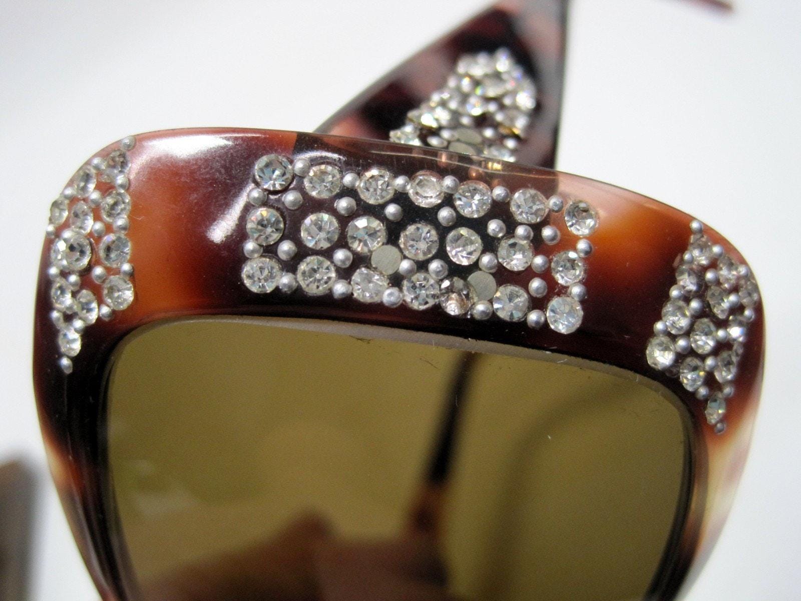 1960’s Oversized Mod French Sunglasses Tortoiseshell, Original glass lenses, New Vintage 60s 70s B&L Ray Ban Kilaine Sunglasses Oversized  main image 2