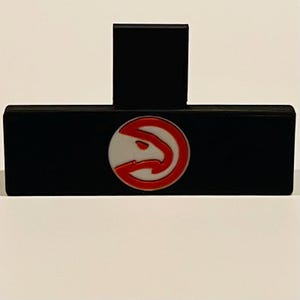 Suporte de exibição de cartões esportivos NBA Atlanta Hawks para cartões classificados e não classificados, cartões esportivos, cartões de jogos, revistas em quadrinhos, impressão 3D personalizada