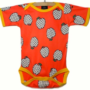 Vintage / Handarbeit / Body Apple / Babykleidung - Red Delicious