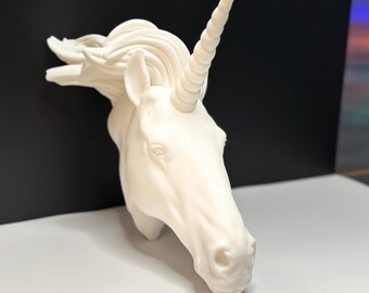 Sueños de unicornio blanco: eleve la habitación de su hijo con arte de pared puramente mágico