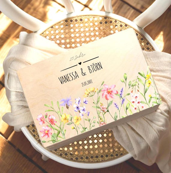Personalisierte Erinnerungskiste zur Hochzeit mit Namen, Datum und Jubiläum | Geschenk zur Silberhochzeit, goldenen Hochzeit und Jubiläen