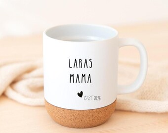 Keramik Tasse / personalisiertes Geschenk mit Namen des Kindes und Geburtsjahr/ Geschenk für Mama / Geschenk für Sie / Familie / zu dritt