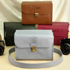 Personalisierte Leder-Kameratasche, Kameratasche mit gepolstertem Innenraum, Crossbody-Kameratasche für Fotografen, Geschenk für Fotoliebhaber