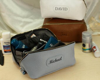 Men's Leather Toiletry Bag with Custom Name, Personalized Dopp Kit with Convenient Access, Handle & Zipper, Travel Toiletry Bag for Him