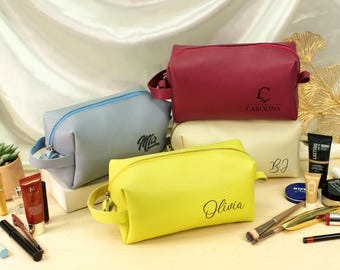 Engraved Leather Cosmetic Bag for Her, Personalized Women Dopp Kit, Compact Leather Travel Bag, Birthday Gift for Mom, Custom Gift for Women