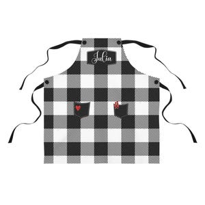 Custom Apron Gift for Her, Stylish Name Gift for Home Chefs, Black & White Plaid Design, Kitchen Accessory for Home Chefs, Cooking Apron,