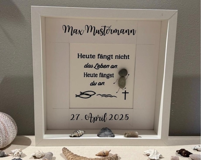 Geschenke zur Konfirmation personalisiert im Rahmen 27cm weiß mit Strandfunde der dänischen Küste. Konfirmation Glückwünsche - Handmade