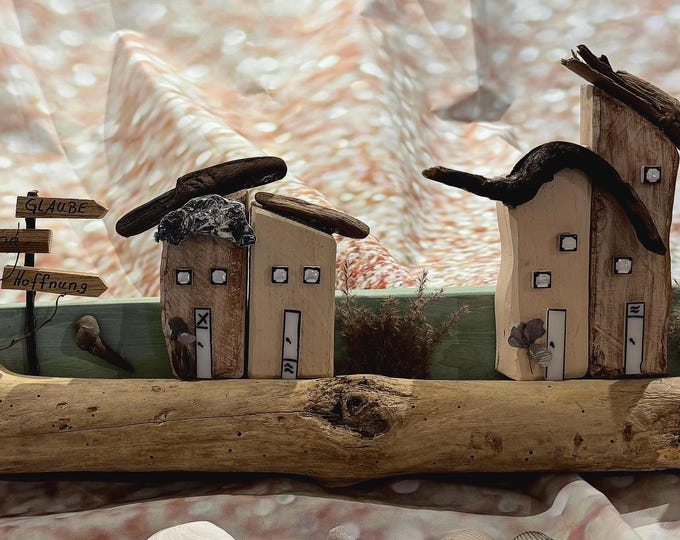 Maritime cottage, house, wooden house with North Sea driftwood and Baltic Sea beach finds decorated as a wall picture beach houses sayings Scandinavian