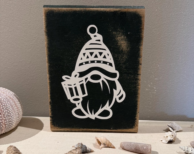 Deko Weihnachtswichtel auf massiven Eichenholz 13 x 18 x3cm - Fensterbank Deko Weihnachten - skandinavische Weihnachtsdeko - Handmade