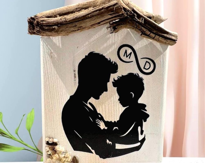 Personalized gift for him! Father-son gift. Maritime decorative wooden house with driftwood roof and Baltic Sea shells from the island of Rügen.