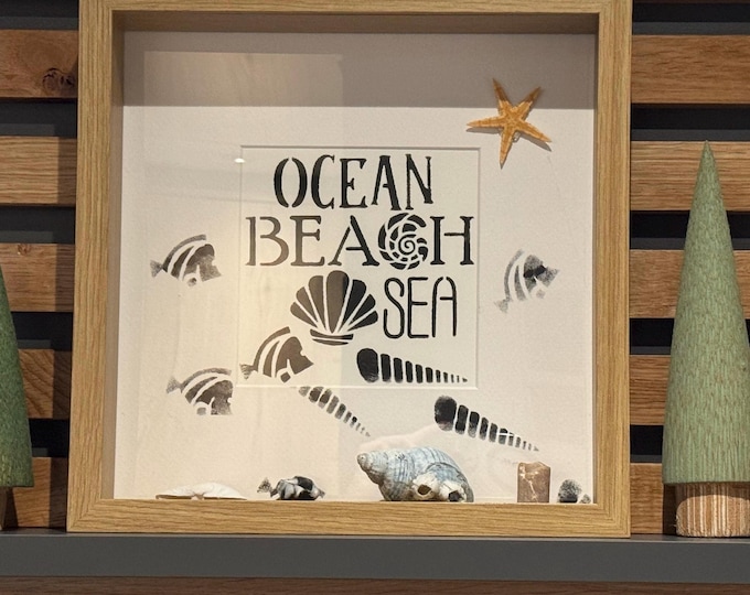 Ein Geschenk für Freundin im Bilderrahmen mit Spruch. Diese Deko skandinavisch mit Ostsee Sprüche und Deko mit Strandgut. Kleines Geschenk.