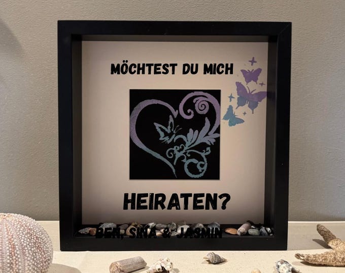 Personalisierter Bilderrahmen schwarz 27cm Deko für Fensterbank innen mit handgemalte Bilder. Handmade Geschenke - Deko mit Strandgut