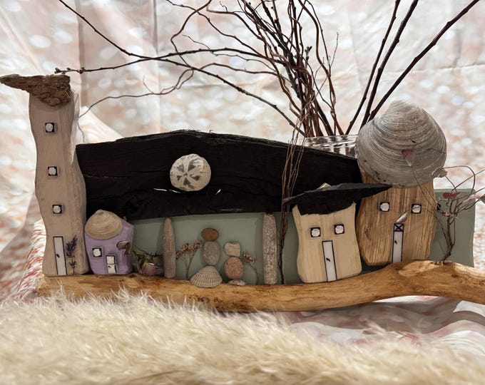 Maritime Häuschen, Haus, Holzhaus skandinavische Deko personalisiertes Geschenk aus Strandfunde skandinavisch Nordsee Ostsee Treibholzdeko