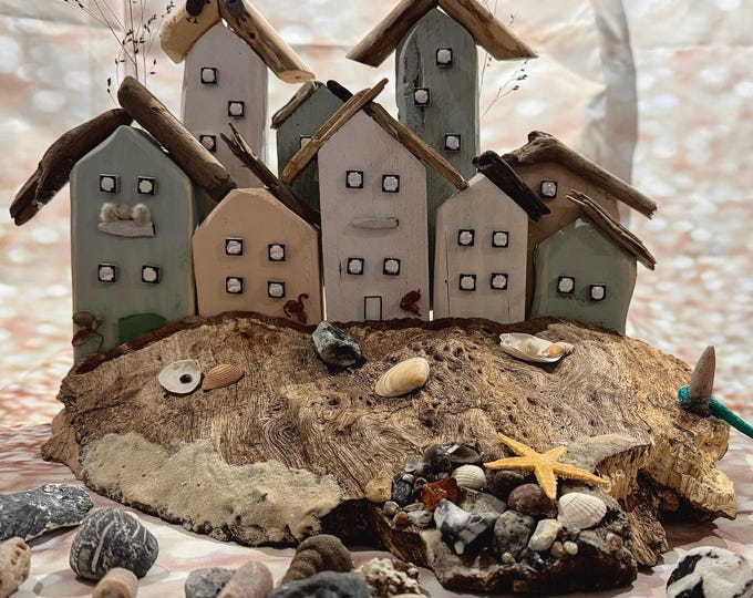 Maritime cottages, wooden house, house, city, Scandinavian beach houses, wooden cottages with Baltic Sea and North Sea beach finds personalized decor