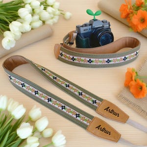 Personalization Embroidered Camera Strap, Floral Camera Strap, Camera Shoulder Strap, Camera Accessories, Gift for Photography Enthusiast
