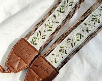 Vintage Floral Embroidered Wildflower Camera Strap,  Personalized Camera Strap, Adjustable Padded Camera Neck Strap, Photographer Gift