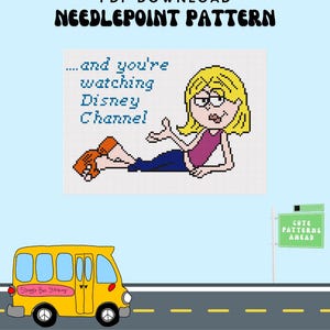 Può includere: Un modello di punto croce digitale con un'illustrazione di un personaggio del cartone animato dello show Disney Channel, Lizzie McGuire, con il testo "...and you're watching Disney Channel." Sono inclusi anche un autobus scolastico giallo e un cartello con la scritta "Cute Patterns Ahead".