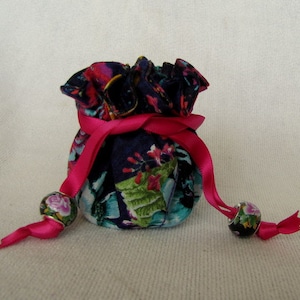 Pouch for Jewelry - Mini Size - Jewelry Bag - Drawstring Tote - PETAL PLUCKER