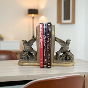 Handmade Bird Bookend – Decorative Book Holder, Nature-Inspired Shelf Decor, 19x12x9.5 cm