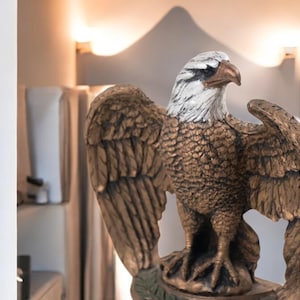 Handmade Decorative Silver Eagle Statue – 21x18 cm
