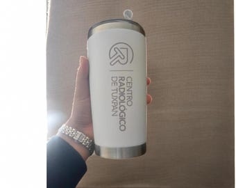 Gepersonaliseerde 20 oz roestvrijstalen beker met deksel | Dubbelwandige geïsoleerde reismok