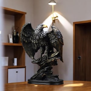 Handmade Decorative Eagle Figurine – 25x19x12 cm