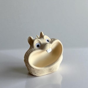 Handmade Cute Squirrel Bowl – Decorative Trinket Dish, Candy Bowl, Jewelry Holder – 10x15cm