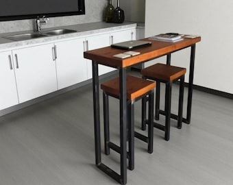 Mesa de bar de madera natural hecha a mano con 2 taburetes: mesa alta rústica para cocina o bar (120 x 40 cm)