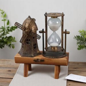 Handmade Wooden Hourglass – Decorative Desk Timer Sand Clock Ornament 18x14cm