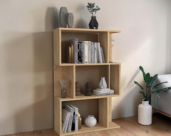 Handgemachtes 3-stufiges asymmetrisches Bücherregal - geometrisches Displayregal & modernes Bücherregal aus Saphir-Eiche