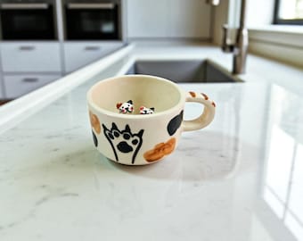 Handmade Cat Mug with Figurine Inside – 200ml Ceramic Cup for Coffee & Tea Lovers