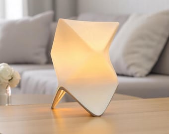 Handmade 3D Origami Table Lamp – Modern & Artistic Lighting, Unique Home Decor
