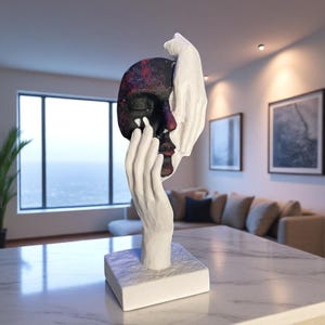 Handmade Black “See No Evil” Statue – Modern Minimal Art Sculpture, 9x28 cm