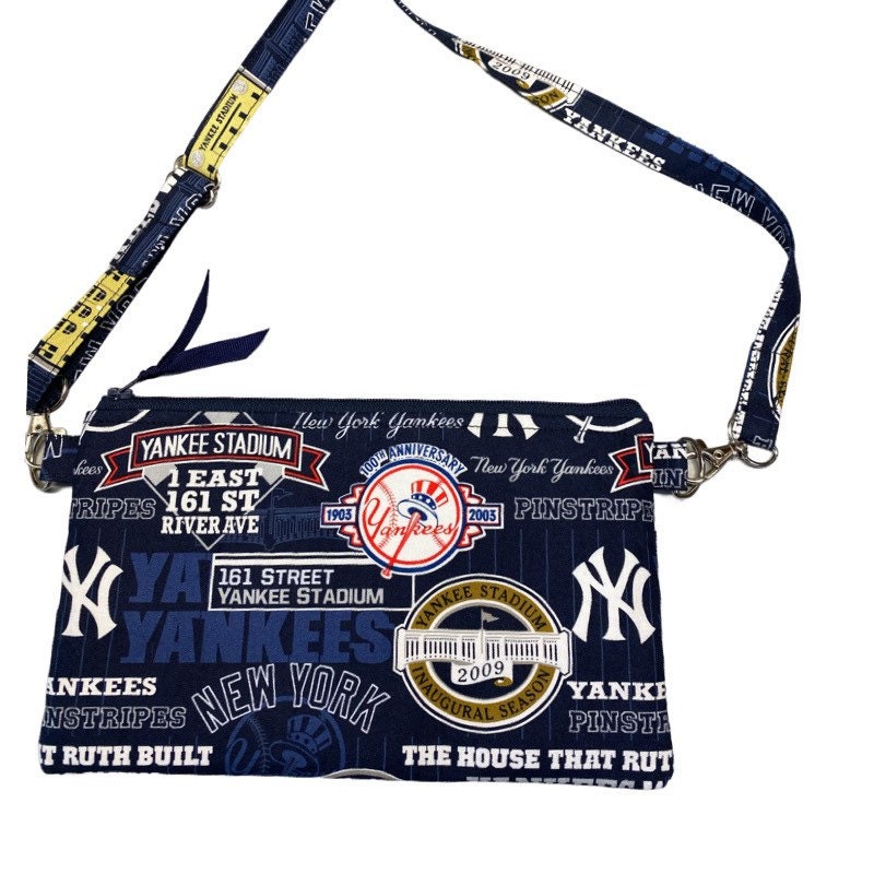 New York Yankees Camo Cross Body Bag