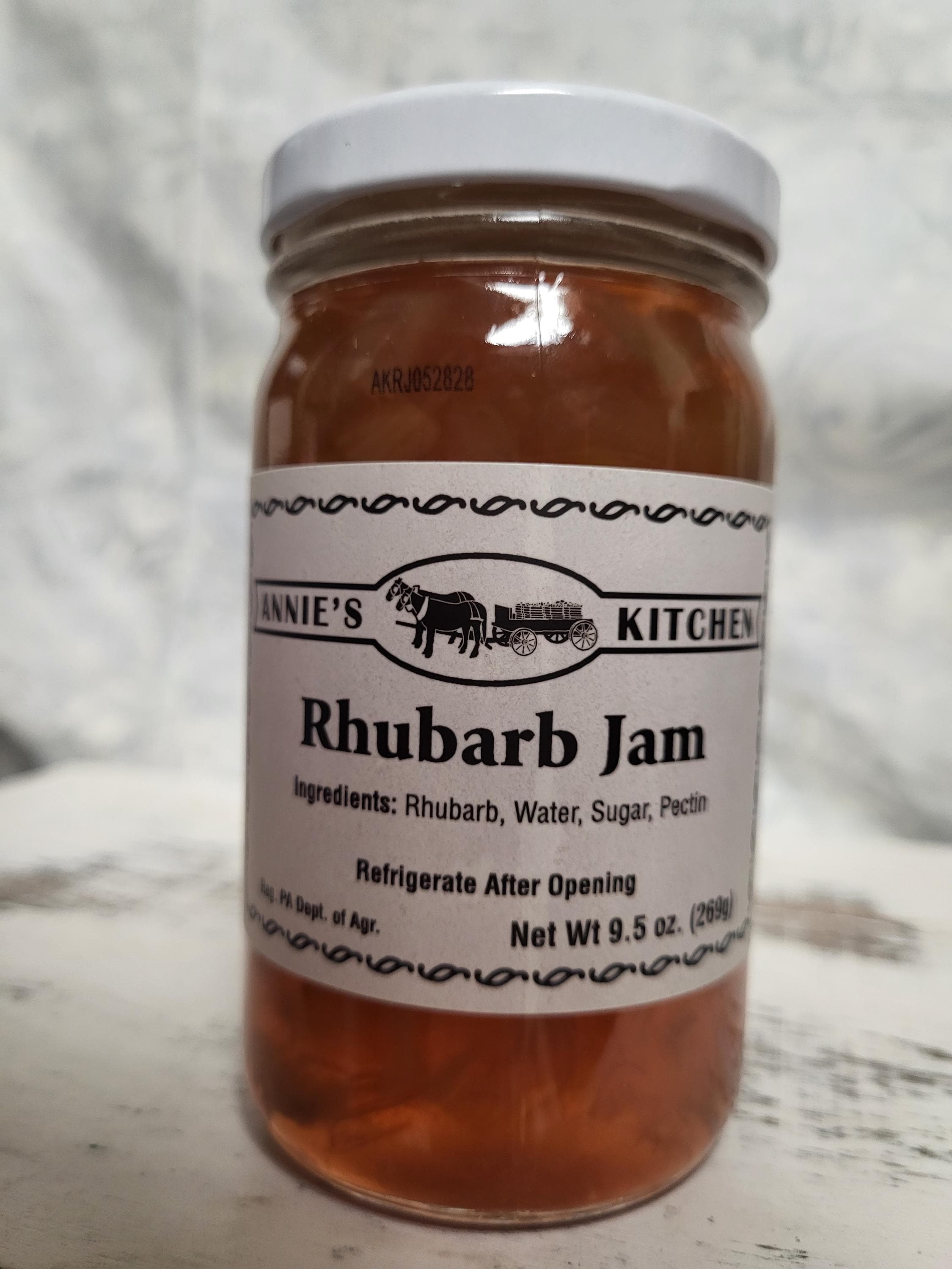 Homemade Rhubarb Jam: Tart & Sweet and so delicious! Tastes like spring!