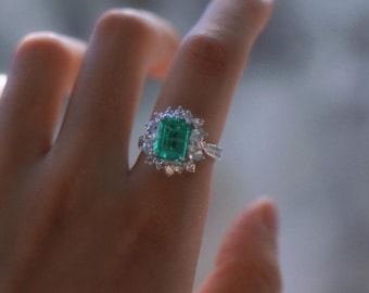 Vintage Art Deco Emerald Halo Ring – Sterling Silver Statement Ring