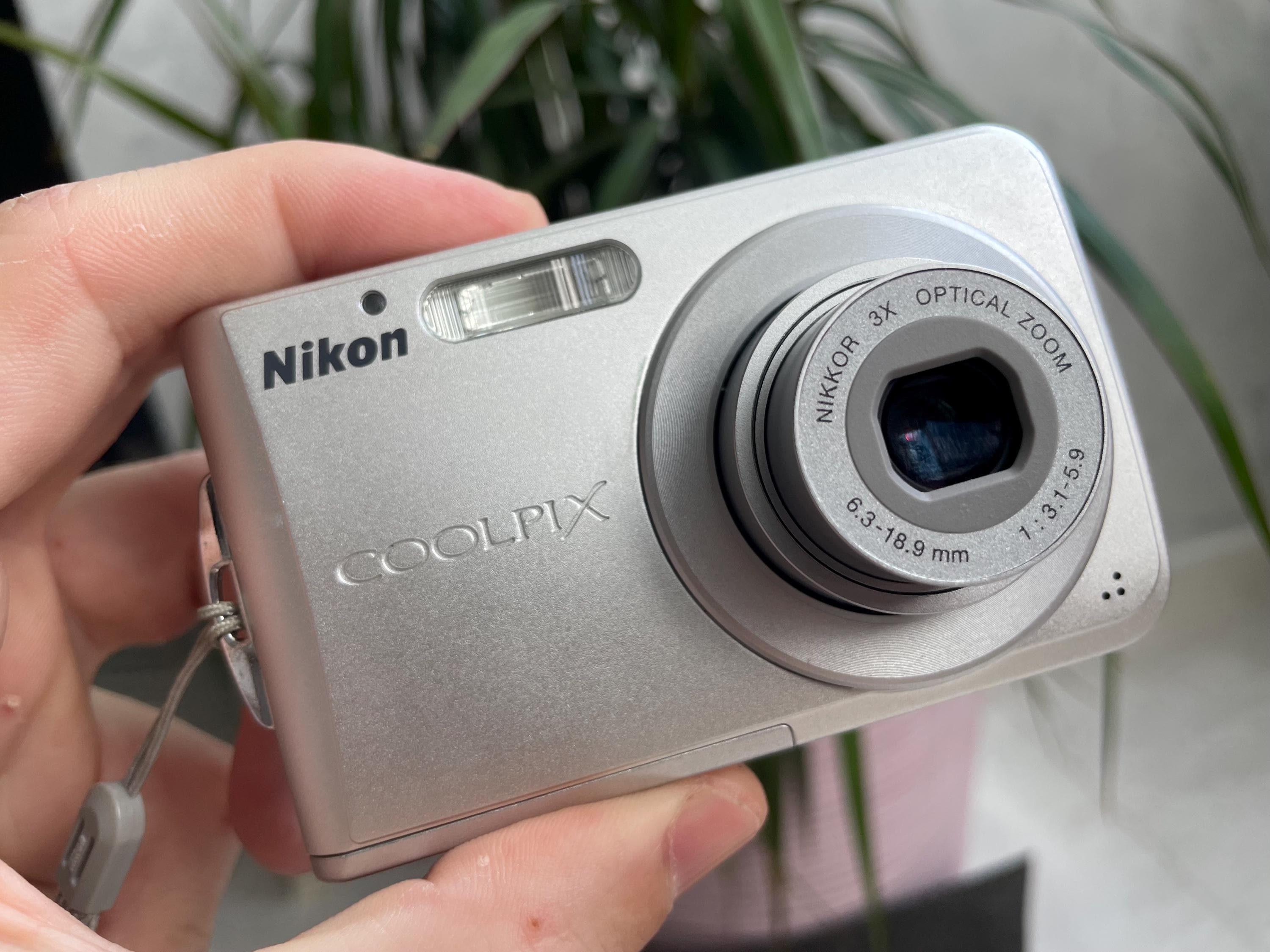 Nikon Coolpix S4000 - Etsy