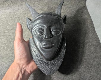 African Tribal Wall Mask – Hand Carved Wooden Decor