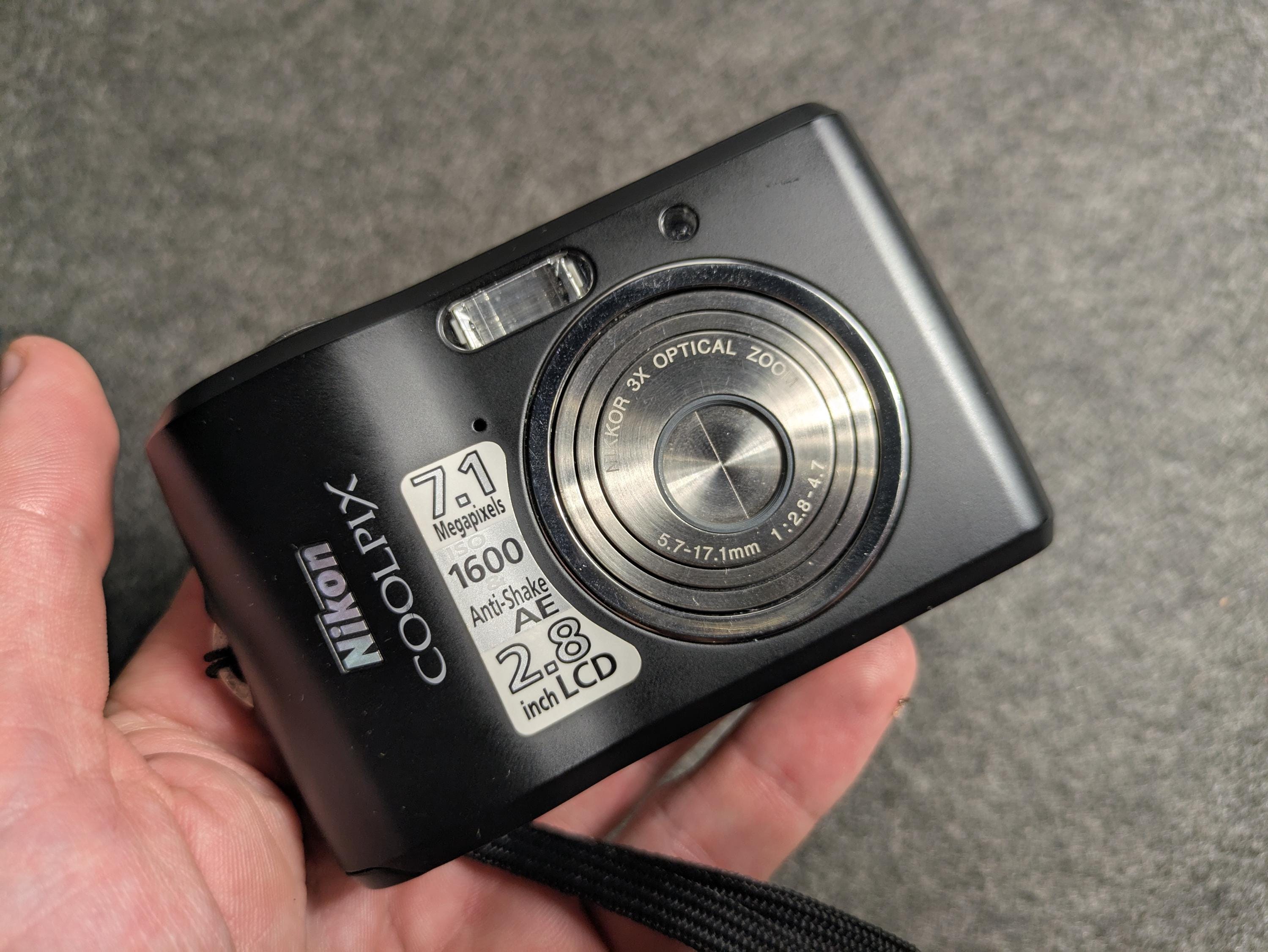 Vintage Nikon Coolpix L16 Digital Camera – 7.1MP Point & Shoot - Etsy