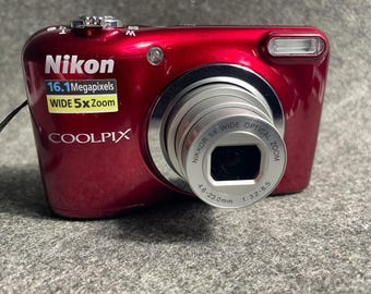 Nikon Coolpix S70 デジタルポイントアンドシュートカメラ レッド